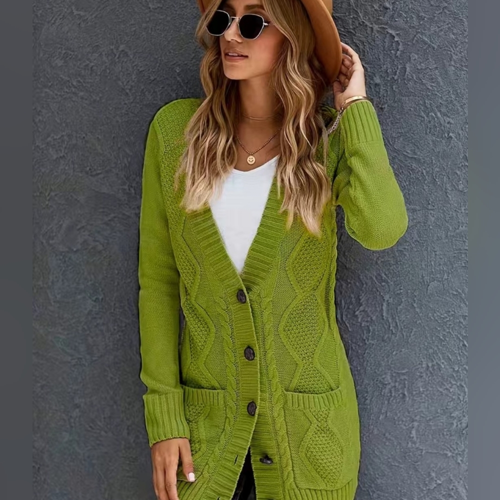 Gorgeous Green Plus Size Cable Knit Cardigan Sweater With Pockets and Buttons